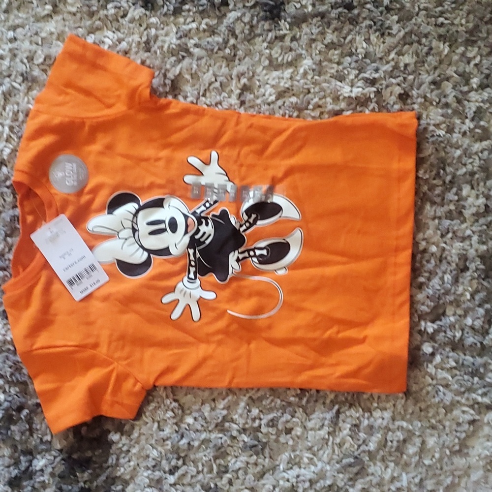 Minnie mouse tee